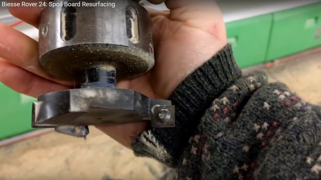 Cutting board resurfacing tool